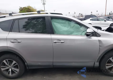 2016 Toyota Rav4 Xle z USA, uszkodzony, nr VIN 2T3WFREV5GW305873